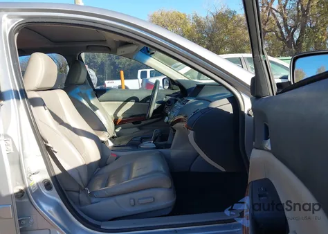 2011 Honda Accord 2.4 Ex-L from USA, damaged, VIN 1HGCP2F87BA097245